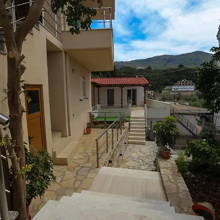 Colette's Comfort * Himare