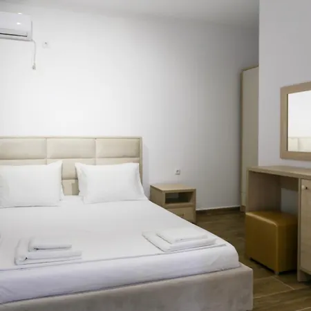Colette's Comfort Apartament Himara