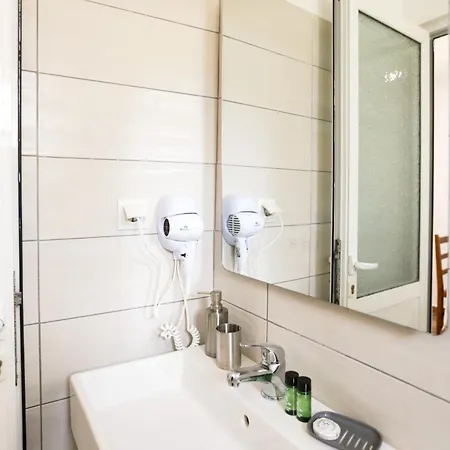 Colette's Comfort Himara