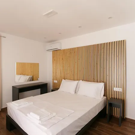 Colette's Comfort * Himara