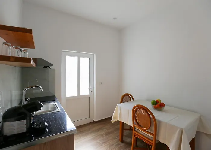 Colette's Comfort Himarë